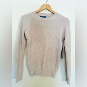 Sf SnowFlake‎ Cozy Cream Sweater Women’s Sz S/M Crew Neck